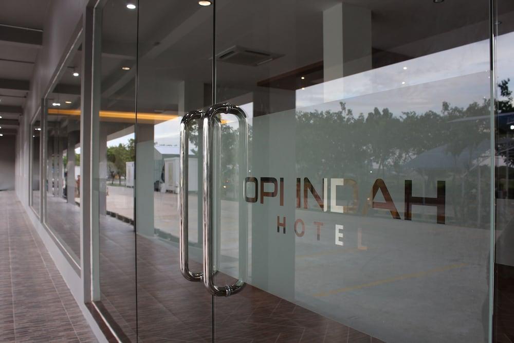 Opi Indah Hotel Palimbão Exterior foto