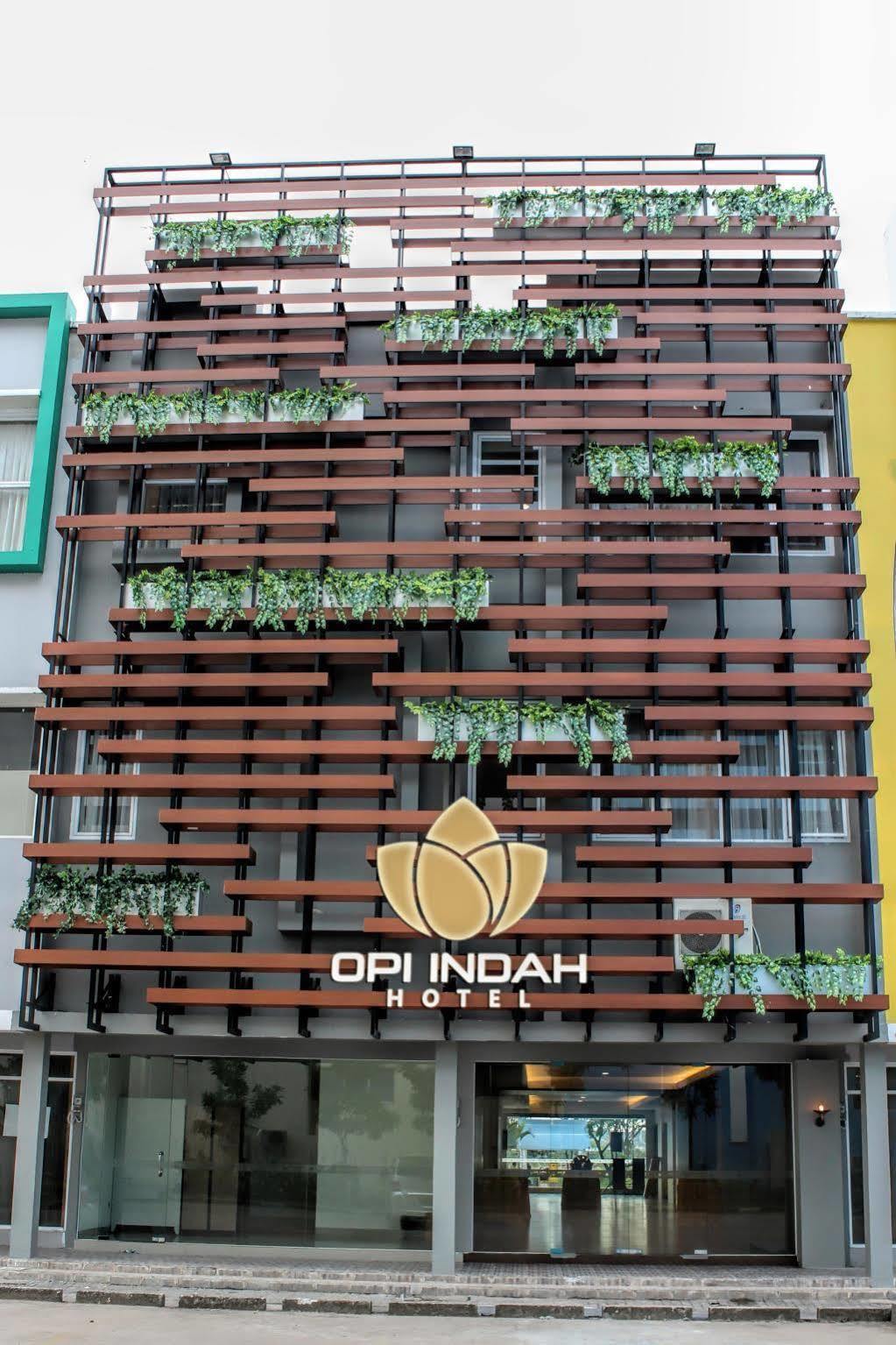 Opi Indah Hotel Palimbão Exterior foto